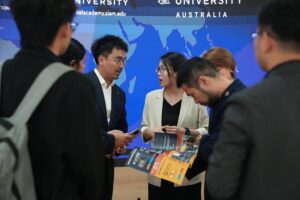 TCEP Delegation Strengthens Thai–Chinese Academic Collaboration at Siam University Bangkok, July 21, 2025